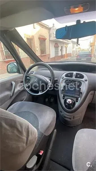 Usado Citroën Xsara Picasso Exclusive 92 CV (67 kW) 2010 Blanco Monovolumen