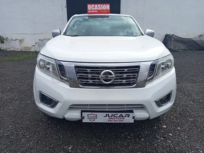 Usado Nissan Navara N-Guard 190 CV (139 kW) 2022 Blanco Pickup/Camioneta