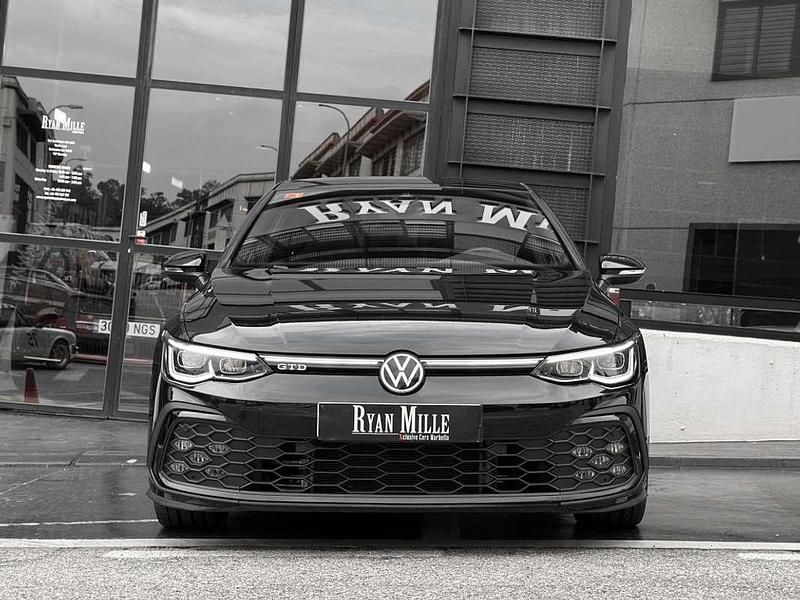 Usado VW Golf VIII GTD 200 CV (147 kW) 2021 Negro Utilitario