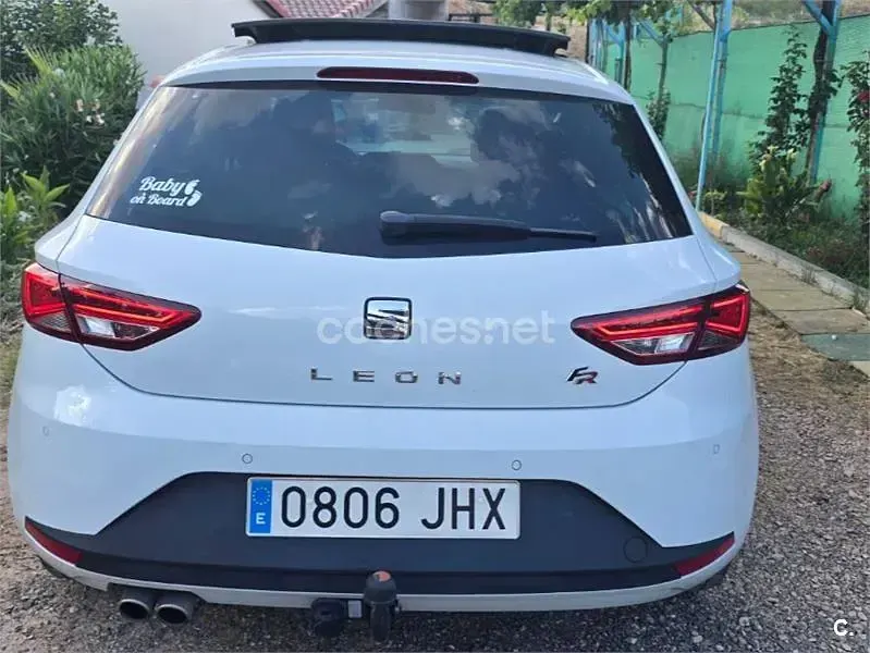 Usado Seat Leon CONNECT 150 CV (110 kW) 2015 Blanco Berlina