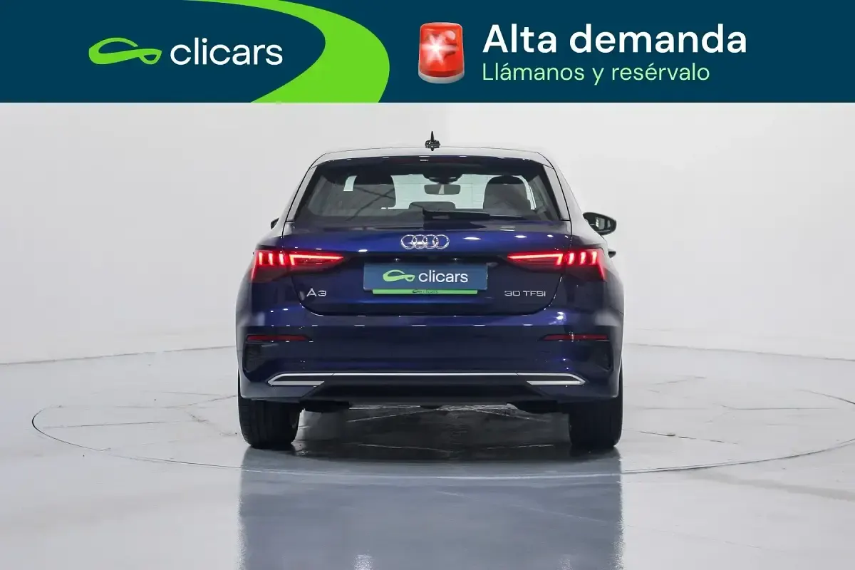 Usado Audi A3 Sportback e-tron Advanced 110 CV (80 kW) 2022 Azul Utilitario
