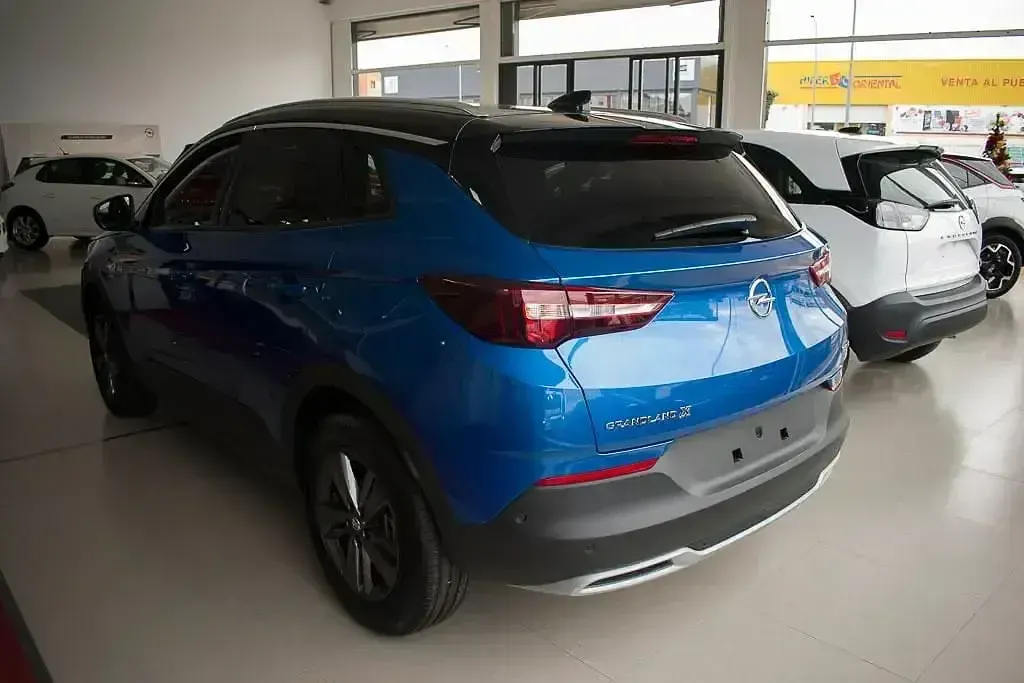 Usado Opel Grandland X Design & Tech 131 CV (96 kW) 2021 Otro SUV
