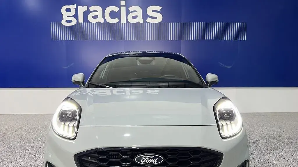 Usado Ford Puma ST-Line X 125 CV (91 kW) 2025 Gris cactus SUV