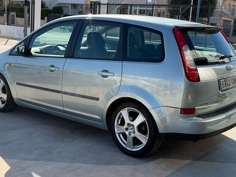 Usado Ford C-MAX Trend 101 CV (74 kW) 2004 Gris / plata Monovolumen