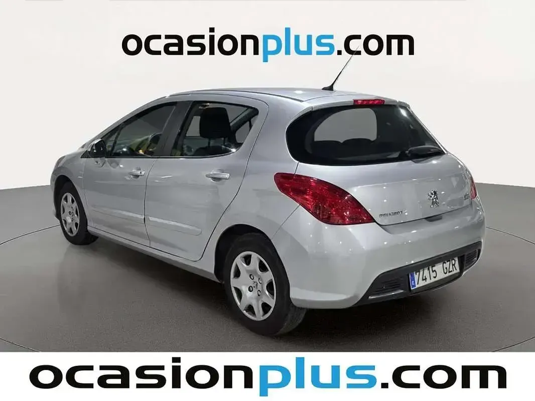 Usado Peugeot 308 Envy 92 CV (67 kW) 2010 Gris Utilitario
