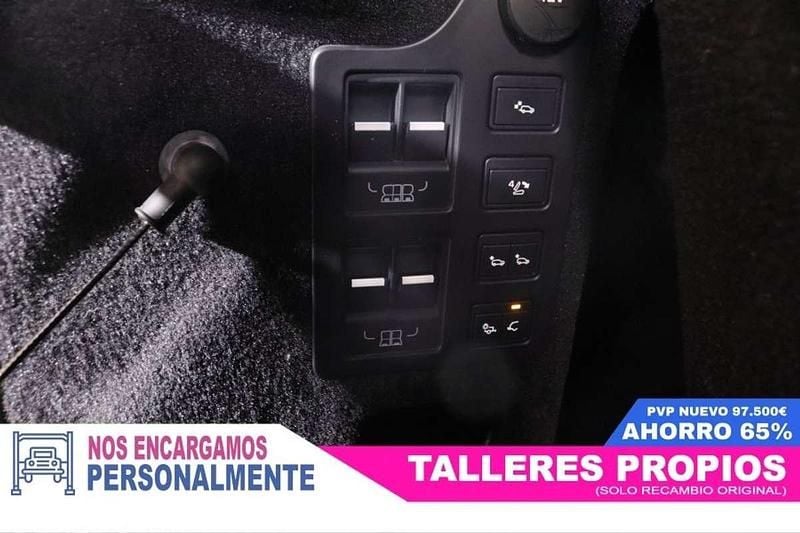 Usado Land Rover Discovery 5 HSE Luxury 258 CV (189 kW) 2017 Negro SUV