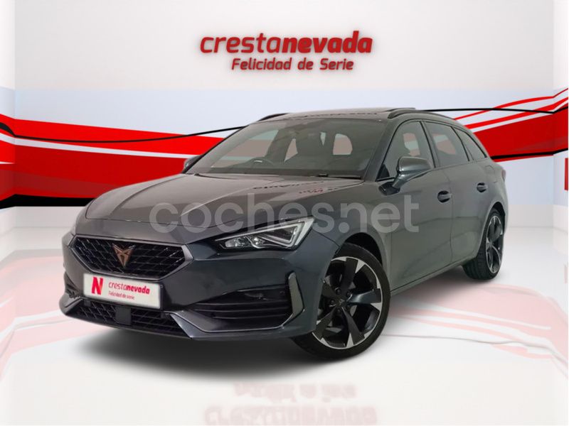 Gris / plata Usado 2023 Cupra Leon Familiar | 29.400 € (Un poco caro) - Imagen 1/4