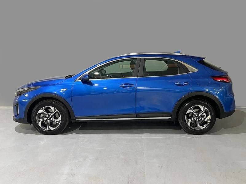 Usado Kia XCeed 100 CV (73 kW) 2024 Azul SUV