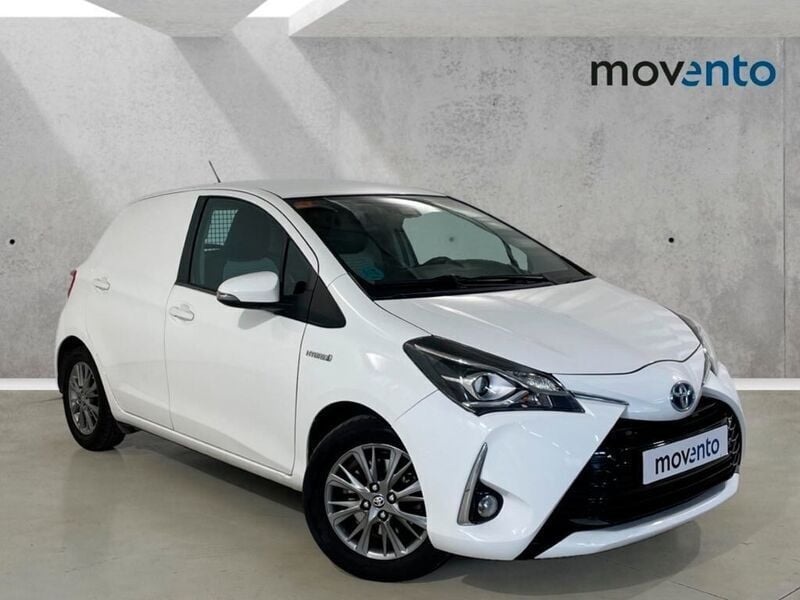 Blanco Usado 2020 Toyota Yaris Hybrid Active Utilitario | 10.450 € (Super precio) - Imagen 1/4