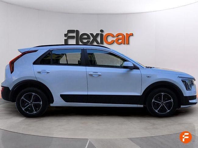 Usado Kia Niro 141 CV (103 kW) 2023 Blanco SUV