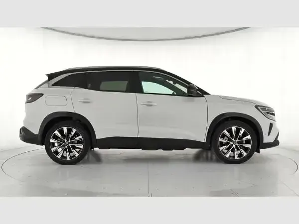 Usado Renault Austral Techno 200 CV (147 kW) 2025 Blanco SUV