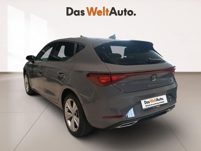 Usado Seat Leon FR 204 CV (150 kW) 2024 Gris