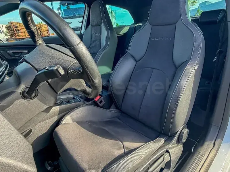 Usado Seat Leon CUPRA 300 CV (220 kW) 2017 Blanco Berlina