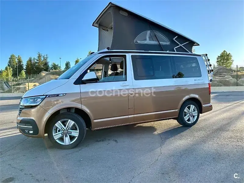 Usado VW California Beach 150 CV (110 kW) 2023 Blanco Van