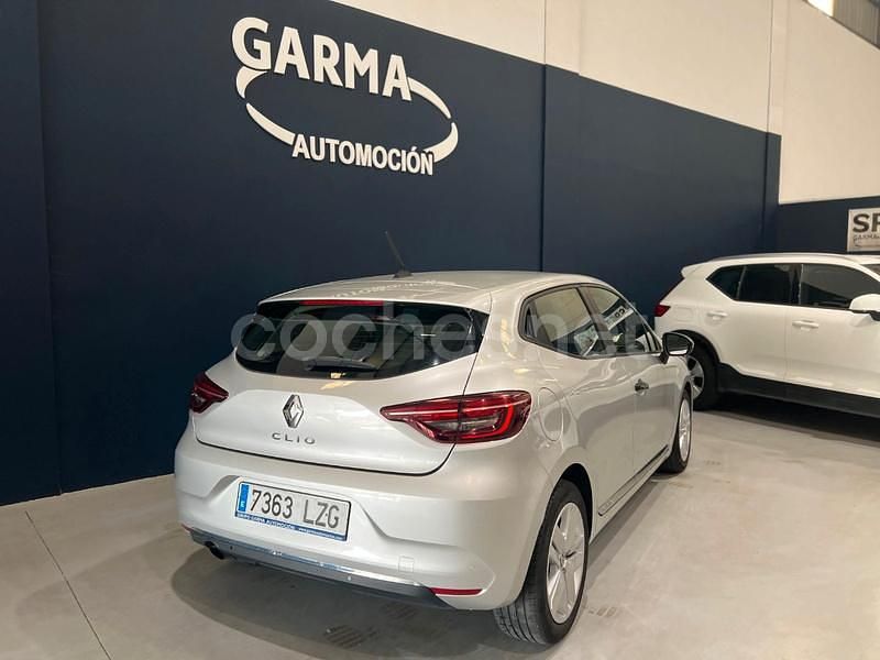 Usado Renault Clio V Business 72 CV (52 kW) 2020 Gris / plata Berlina