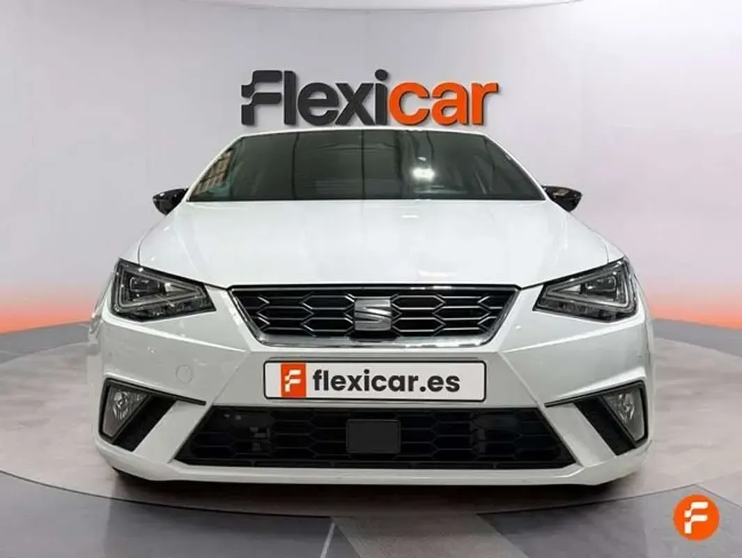 Usado Seat Ibiza Style 116 CV (85 kW) 2024 Blanco Utilitario