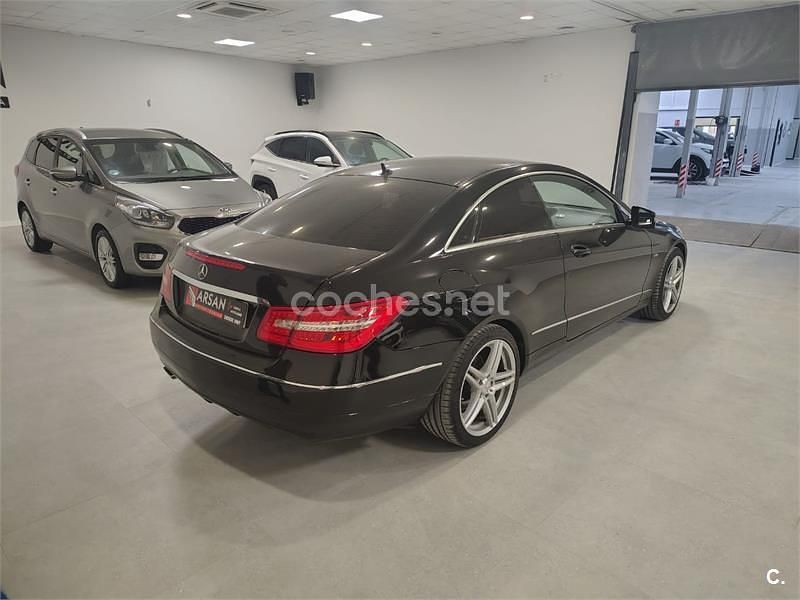 Usado Mercedes E200 Elegance 184 CV (135 kW) 2011 Negro Coupe