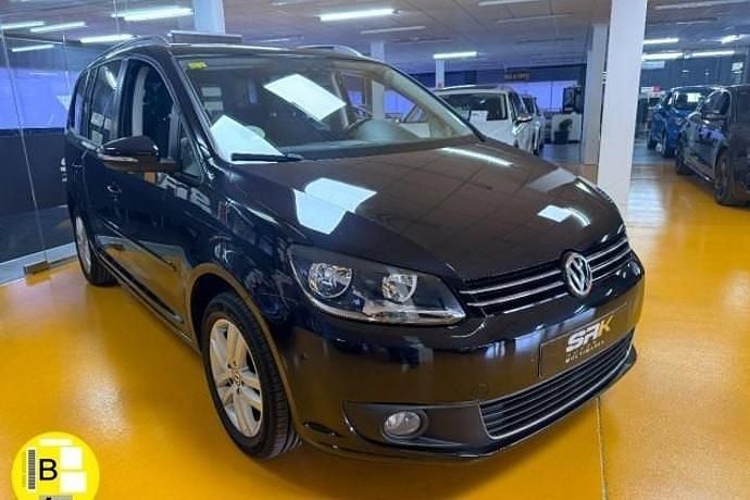 Usado VW Touran Advance 105 CV (77 kW) 2015 Negro Monovolumen