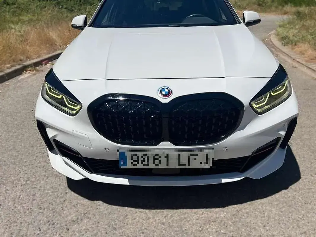 Usado BMW 118 M Sport 150 CV (110 kW) 2020 Blanco Utilitario