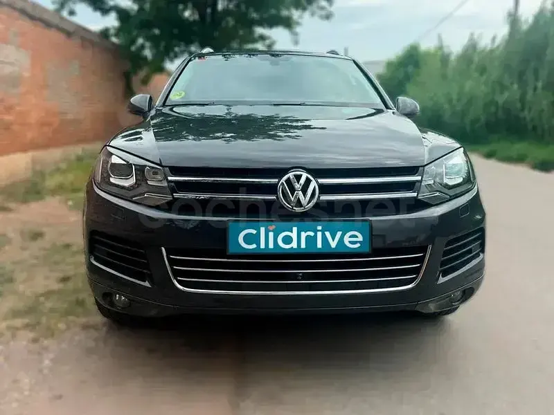 Usado VW Touareg 240 CV (176 kW) 2011 Negro SUV