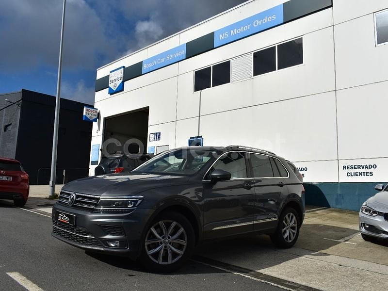 Gris / plata Usado 2020 VW Tiguan Sportline SUV | 26.900 € (Precio justo) - Imagen 1/4