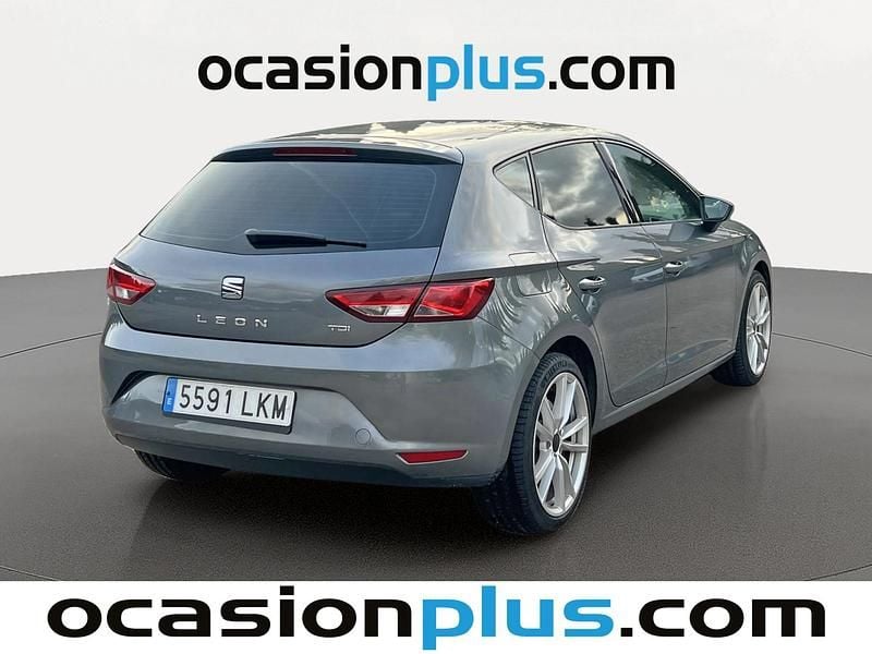 Usado Seat Leon Style 150 CV (110 kW) 2016 Gris Utilitario