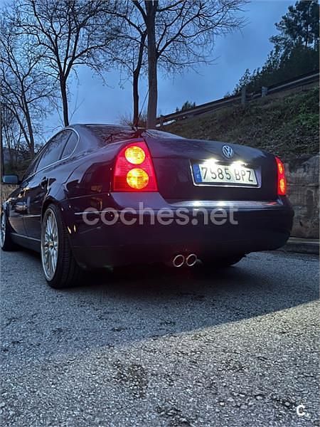 Usado VW Passat Comfortline 150 CV (110 kW) 2001 Azul Berlina