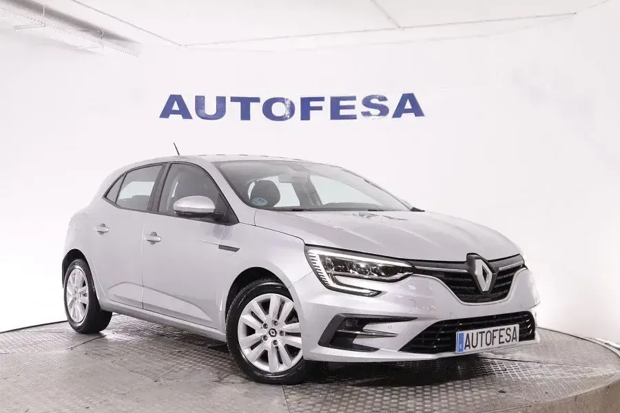Usado Renault Mégane II Equilibre 115 CV (84 kW) 2023 Plata Berlina