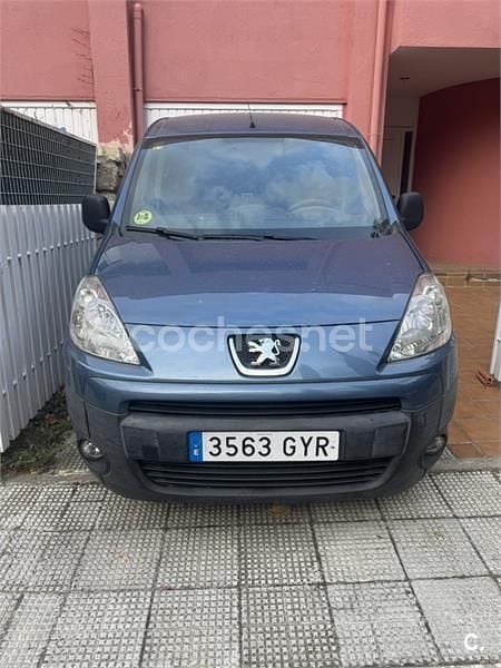 Azul Usado 2010 Peugeot Partner Tepee Monovolumen | 3500 € (Precio justo) - Imagen 1/4