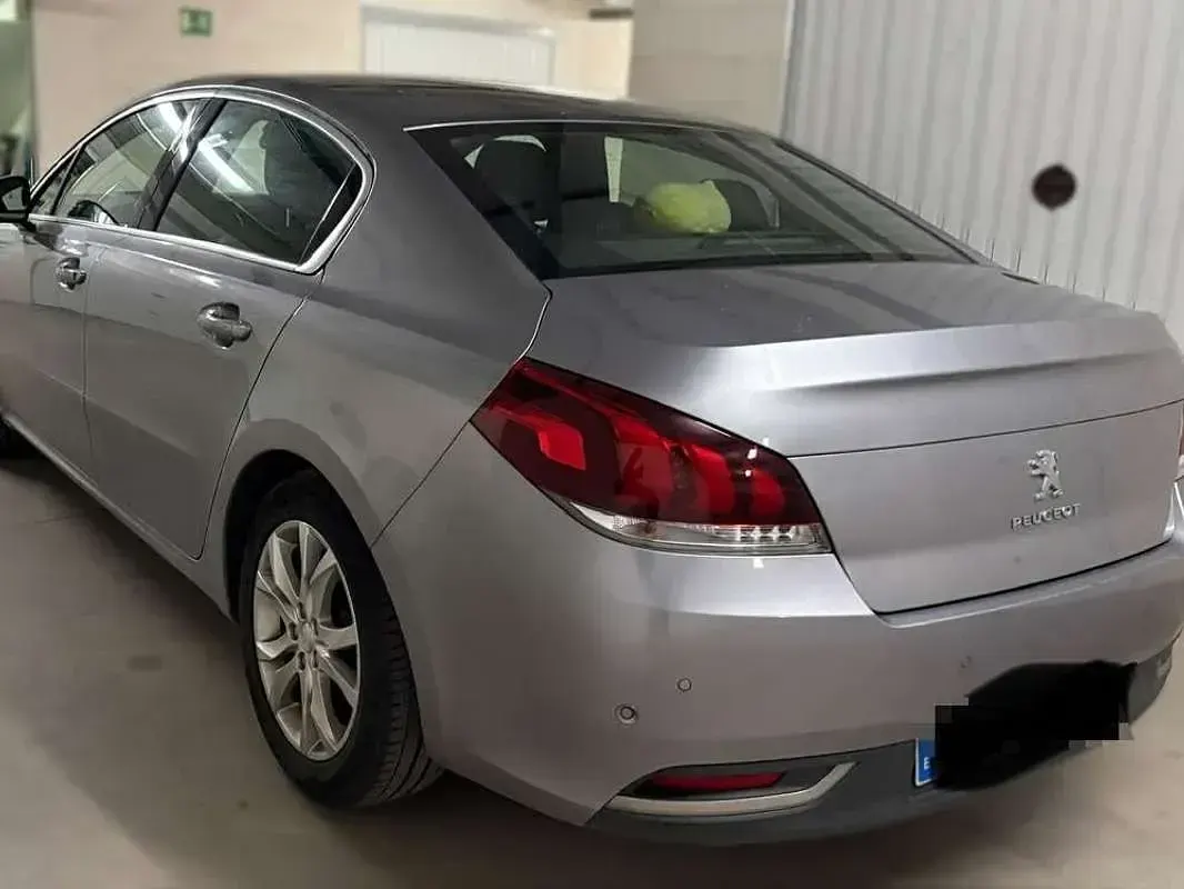 Usado Peugeot 508 Allure 150 CV (110 kW) 2017 Gris Berlina