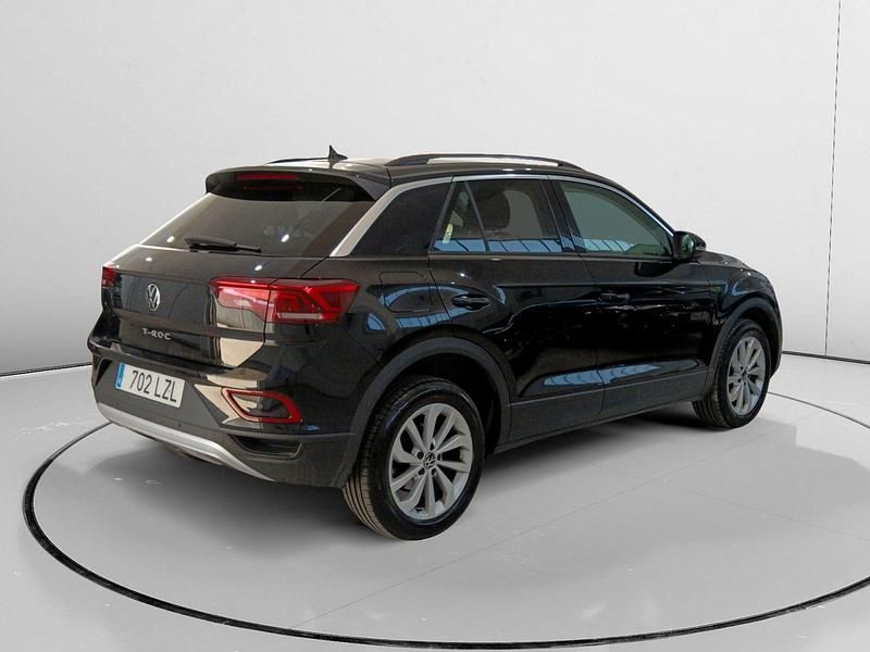 Usado VW T-Roc Life 111 CV (81 kW) 2022 Gris SUV