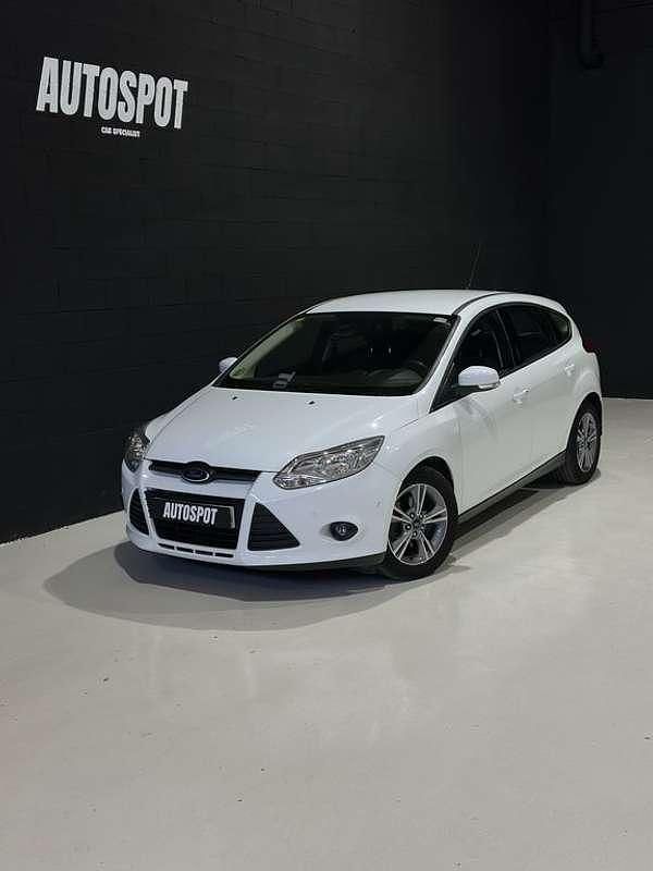 Blanco Usado 2014 Ford Focus S Utilitario | 7499 € (Precio justo) - Imagen 1/4