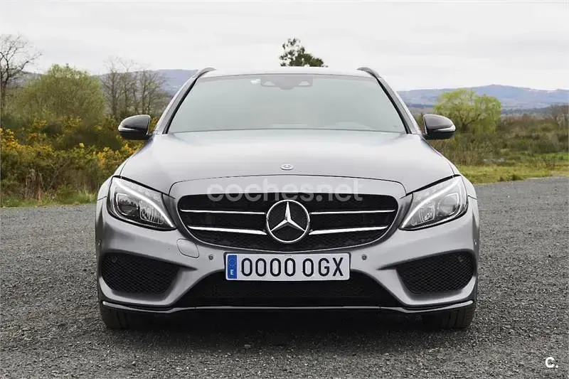 Usado Mercedes C250 AMG line 204 CV (150 kW) 2016 Gris / plata Familiar