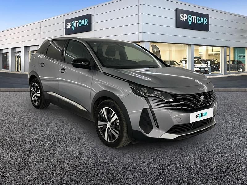Usado Peugeot 3008 Allure 180 CV (132 kW) 2024 Gris SUV