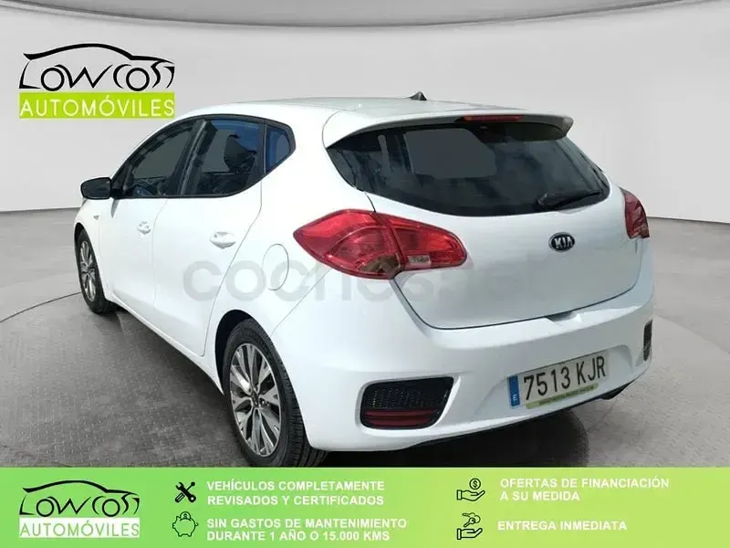 Używany Kia Ceed 100 KM (73 kW) 2018 Biały Hatchback