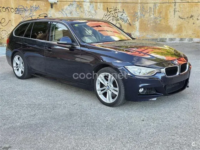 Usado BMW 330 258 CV (189 kW) 2015 Azul Familiar