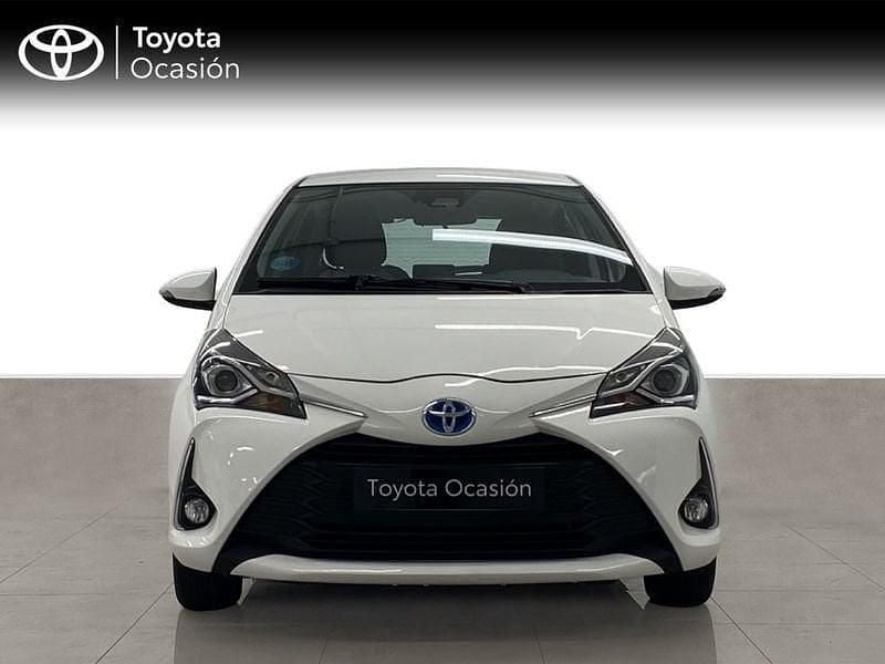 Usado Toyota Yaris Hybrid Active 100 CV (73 kW) 2016 Blanco