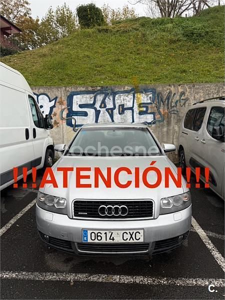 Gris / plata Usado 2004 Audi A4 Berlina | 800 € - Imagen 1/4
