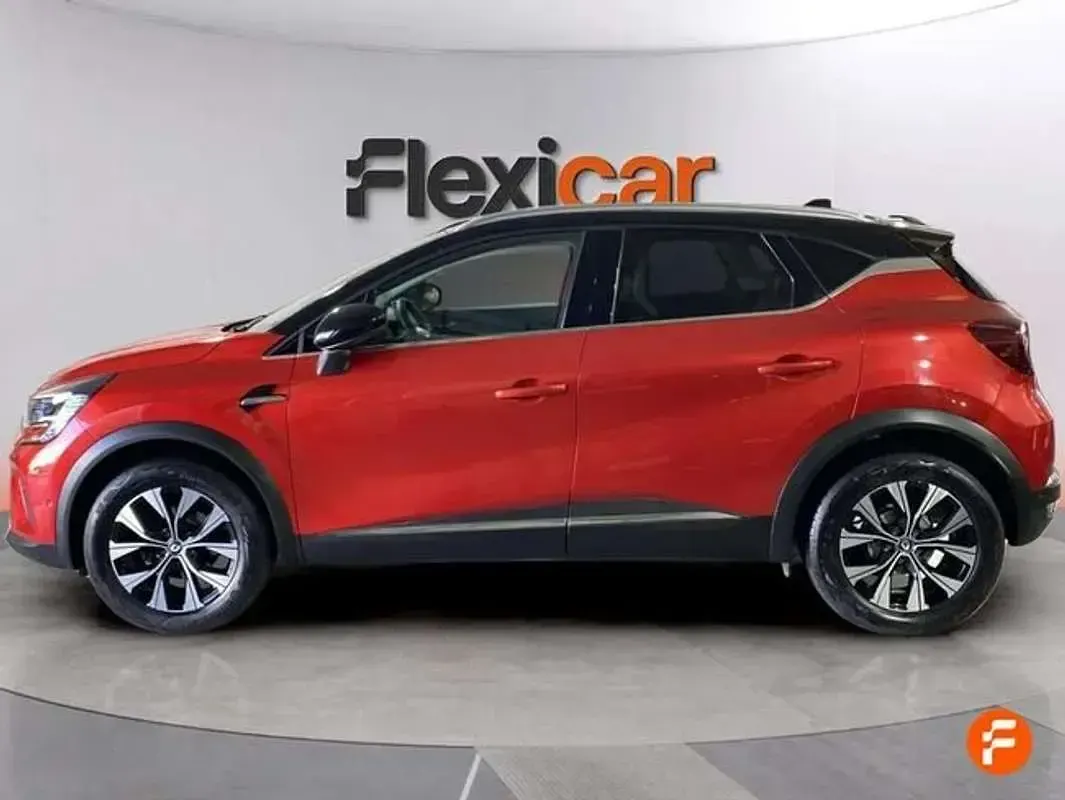 Usado Renault Captur Techno 91 CV (66 kW) 2024 Rojo SUV