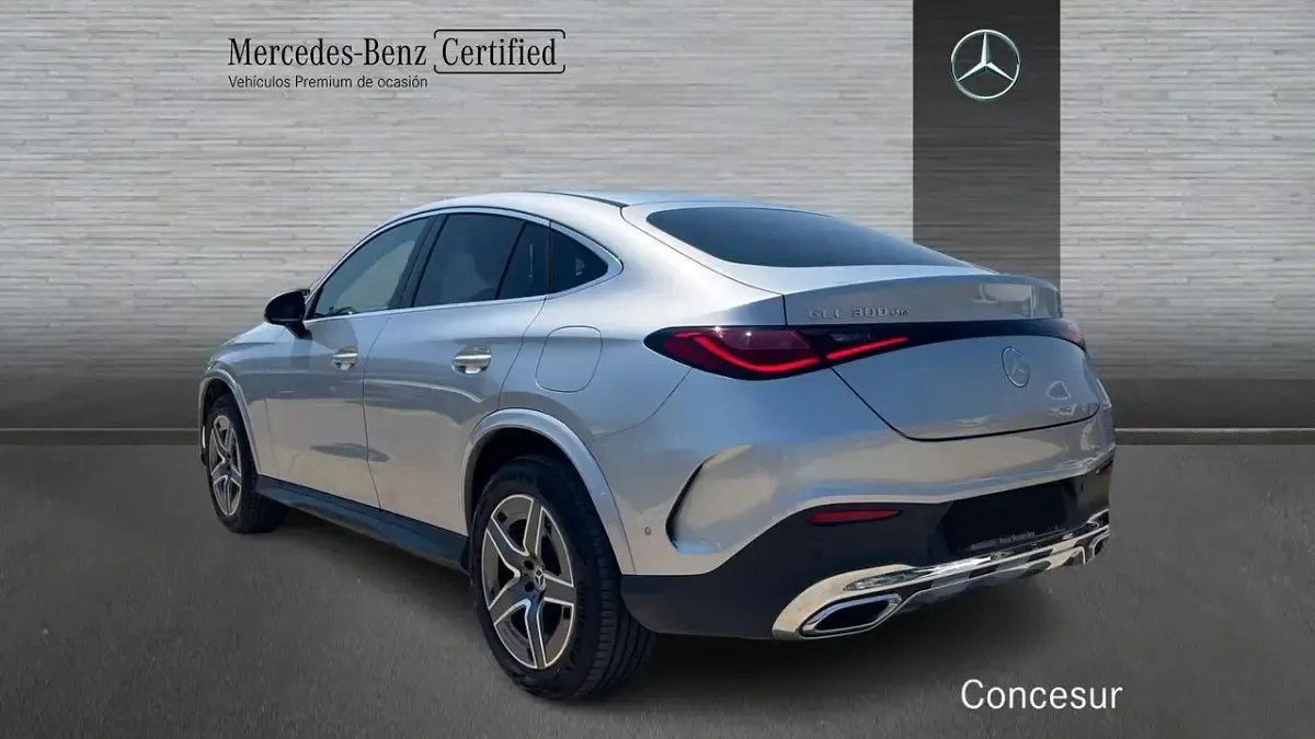 Usado Mercedes GLC300de 333 CV (244 kW) 2025 Plata Coupe
