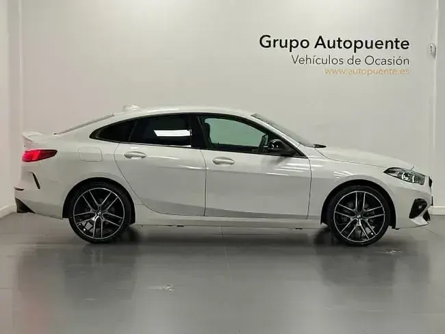 Käytetty BMW 218 Comfort Edition 150 HP (110 kW) 2021 Valkoinen Coupe - kaksiovinen