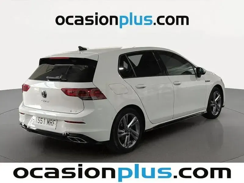 Usado VW Golf VIII R-line 150 CV (110 kW) 2024 Blanco Berlina