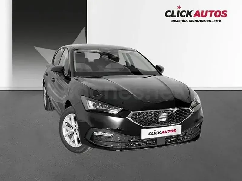 Usado Seat Leon Style 110 CV (80 kW) 2025 Negro Berlina