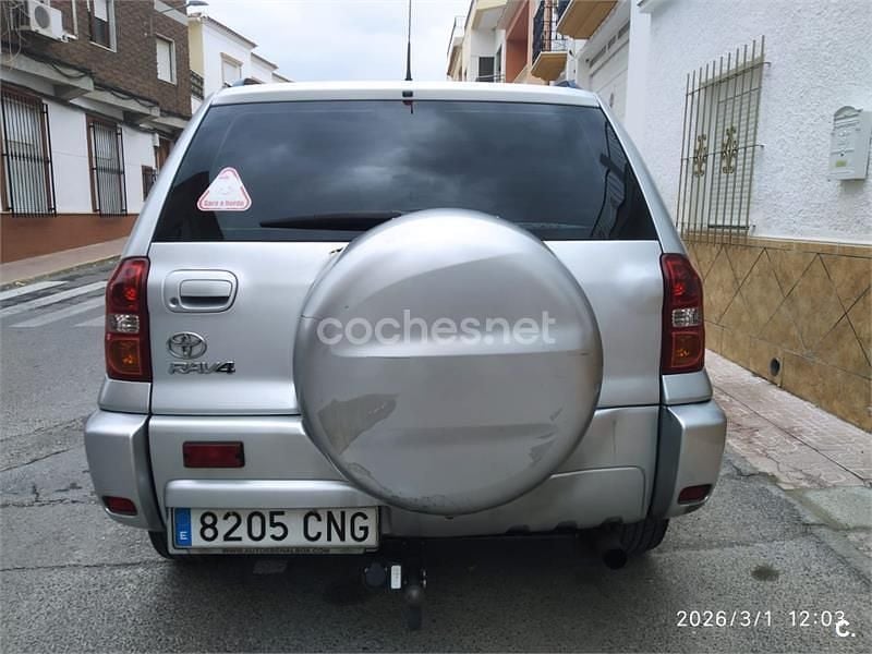 Usado Toyota RAV4 Sol 116 CV (85 kW) 2003 Gris / plata SUV