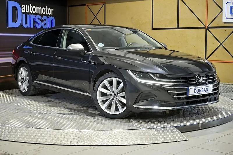 Usado VW Arteon Elegance 150 HP (110 kW) 2021 Cinzento Sedan