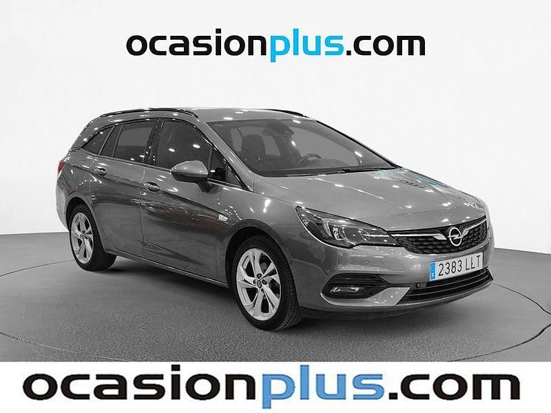 Usado Opel Astra Elegance 145 CV (106 kW) 2020 Gris Familiar