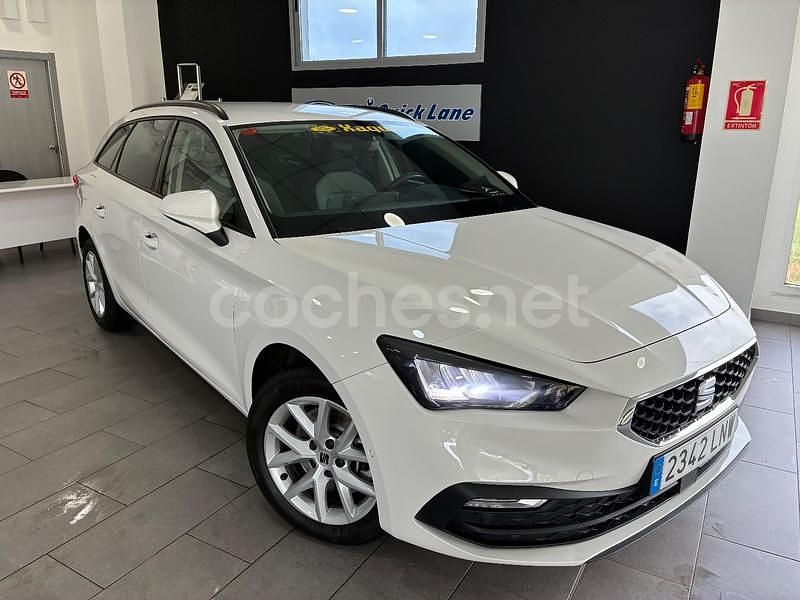 Blanco Usado 2021 Seat Leon Style Familiar | 17.499 € (Precio justo) - Imagen 1/4
