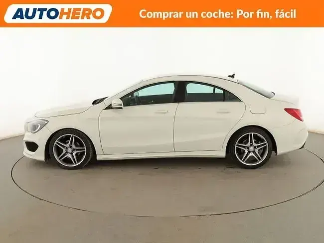 Usado Mercedes CLA200 AMG line 156 CV (114 kW) 2015 Blanco Coupe
