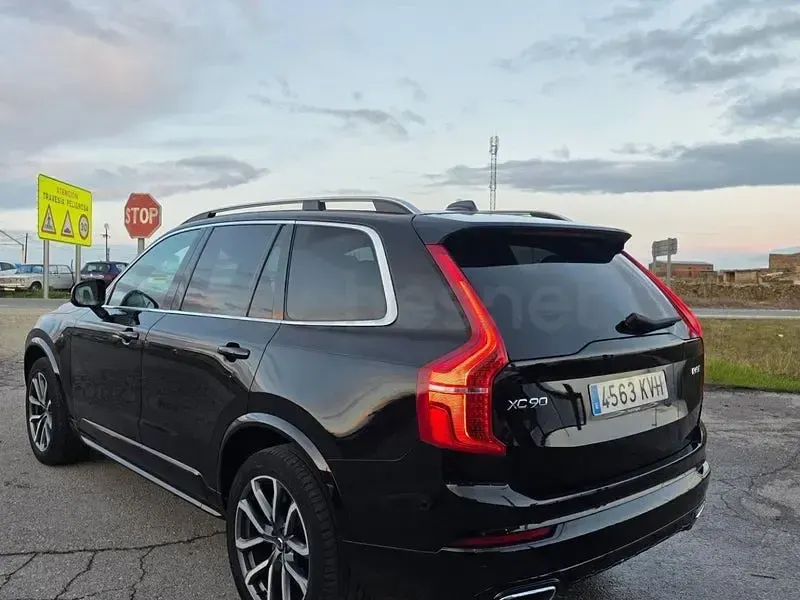 Usado Volvo XC90 Inscription 235 CV (172 kW) 2019 Negro SUV