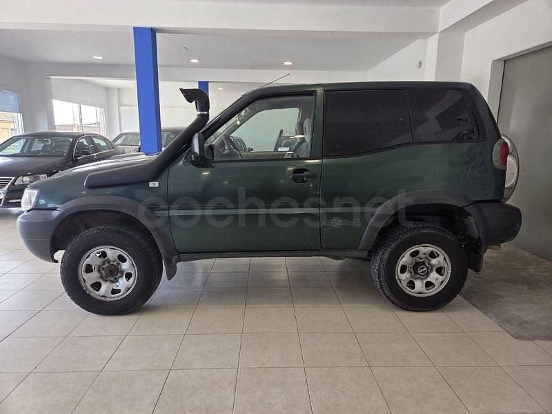 Usado Nissan Terrano Comfort 125 CV (91 kW) 2001 Verde SUV